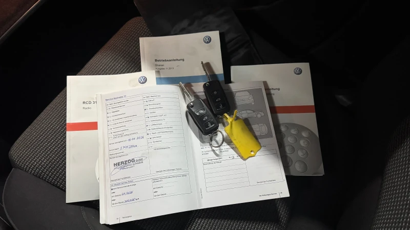 VW Sharan 2.0 TDI DSG, снимка 17 - Автомобили и джипове - 52436078