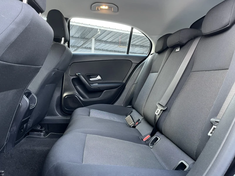 Mercedes-Benz A 160 50000 KM, снимка 11 - Автомобили и джипове - 53035969