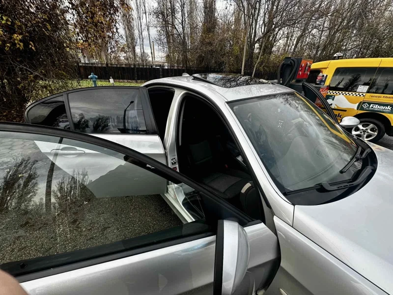 BMW 320, снимка 8 - Автомобили и джипове - 53076007