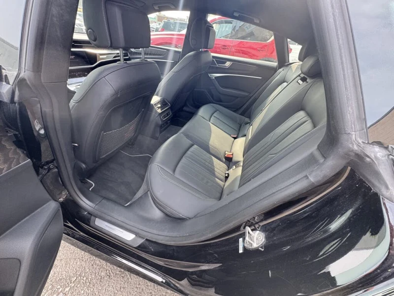 Audi A7 Progressiv 55 TFSI * AWD* AвтоКредит* (ЦЕНА ДО БГ), снимка 16 - Автомобили и джипове - 53420920