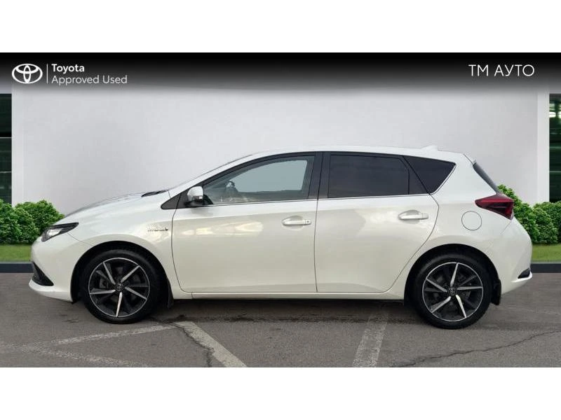 Toyota Auris 1.8HSD Luna Plus, снимка 3 - Автомобили и джипове - 48704891