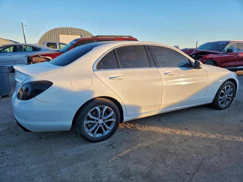 Mercedes-Benz C 300 2016 MERCEDES-BENZ C 300 4MATIC, снимка 4 - Автомобили и джипове - 54124558