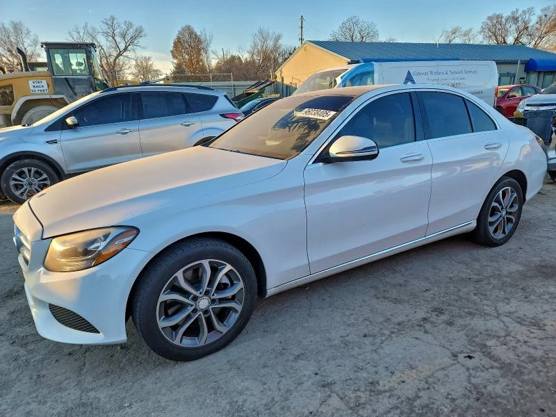 Mercedes-Benz C 300 2016 MERCEDES-BENZ C 300 4MATIC, снимка 3 - Автомобили и джипове - 54124558