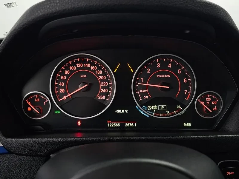 BMW 320 ///M PERFORMANCE, снимка 8 - Автомобили и джипове - 55789808