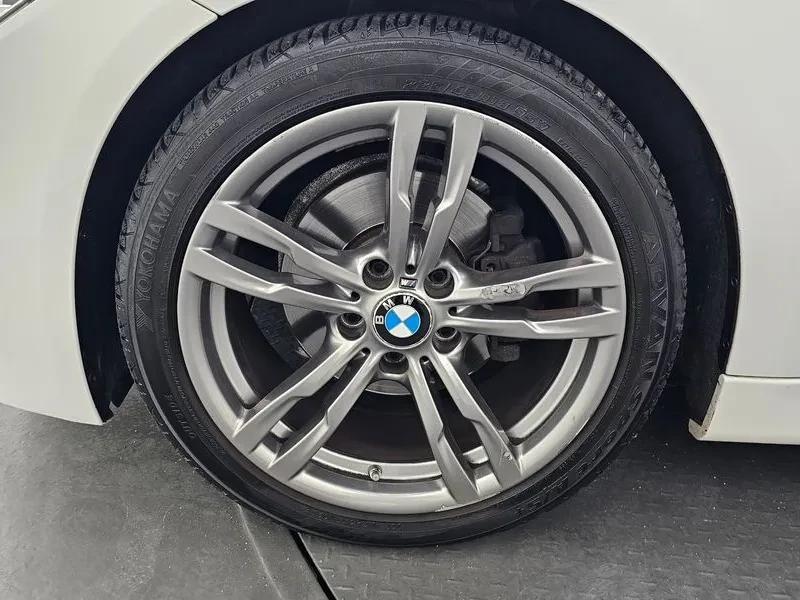 BMW 320 ///M PERFORMANCE, снимка 5 - Автомобили и джипове - 55789808