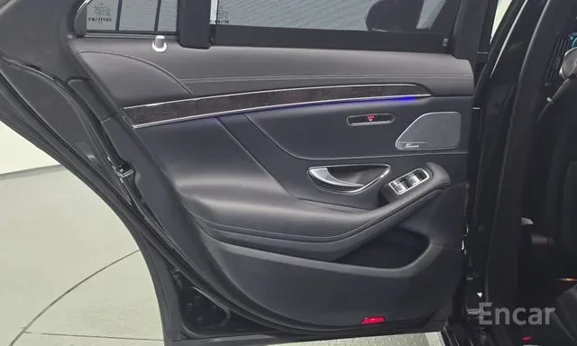 Mercedes-Benz S 350 D AMG FACELIFT ОБДУХВАНЕ BURMESTER 360 HEAD UP, снимка 13 - Автомобили и джипове - 55949956