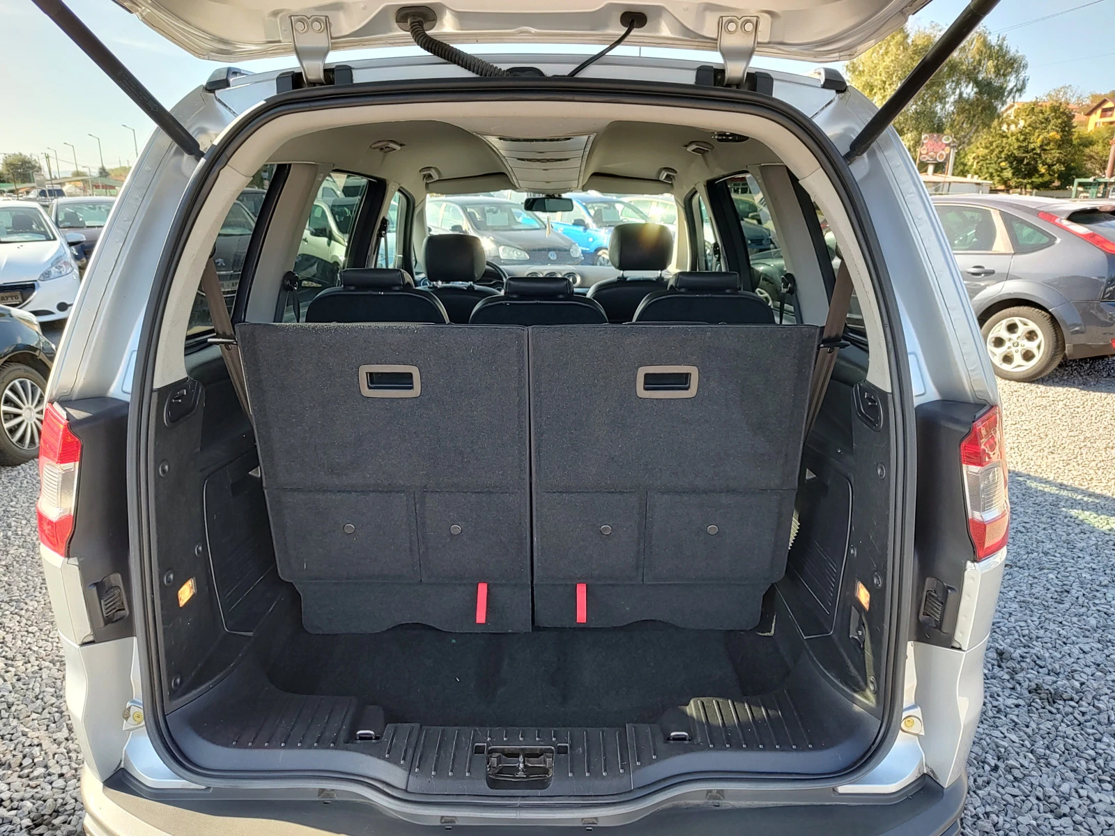 Ford Galaxy 2.0TDCi - изображение 8