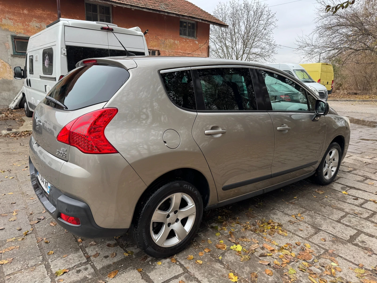 Peugeot 3008 1.6e-HDI.АВТО.НАВИ.реални-кмПарктроник.Климатроник - изображение 5