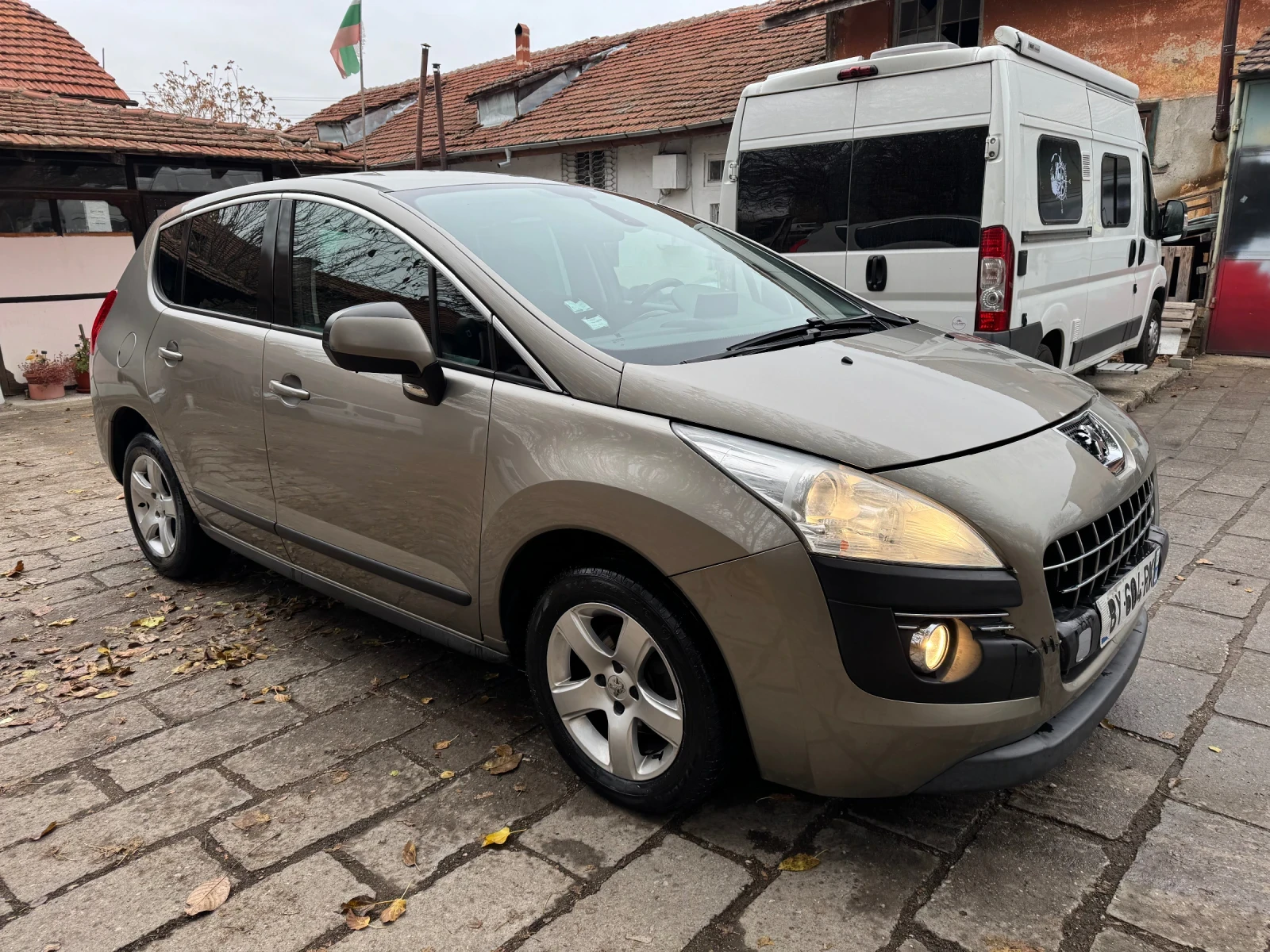 Peugeot 3008 1.6e-HDI.АВТО.НАВИ.реални-кмПарктроник.Климатроник - изображение 6