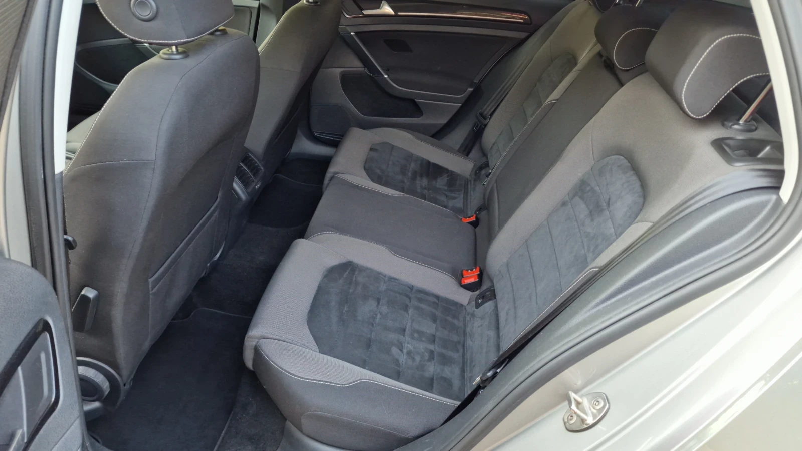 VW Golf 1.4TSi-122k.c. - изображение 10