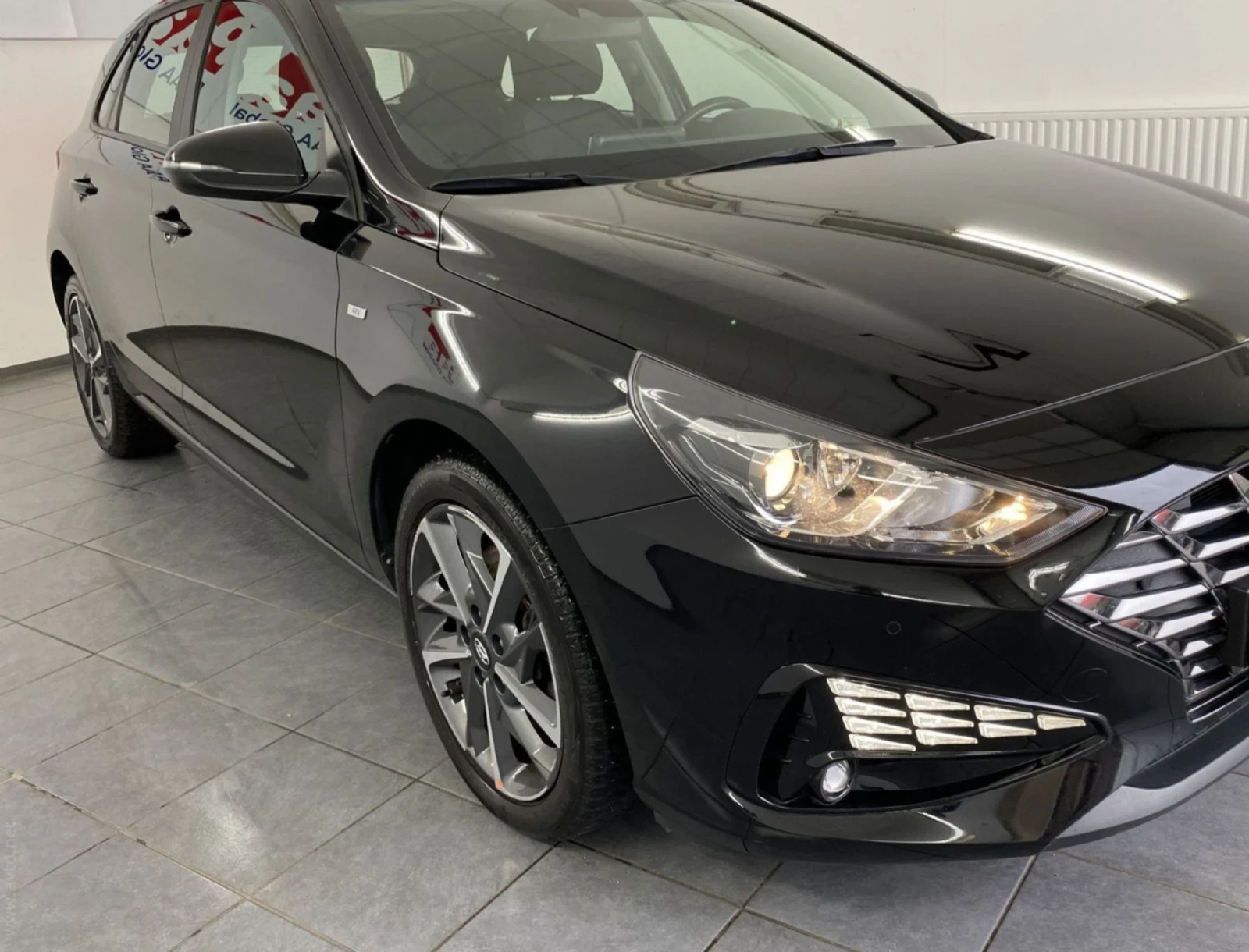 Hyundai I30 1.0 Hybrid 88kw. Kamera - изображение 2