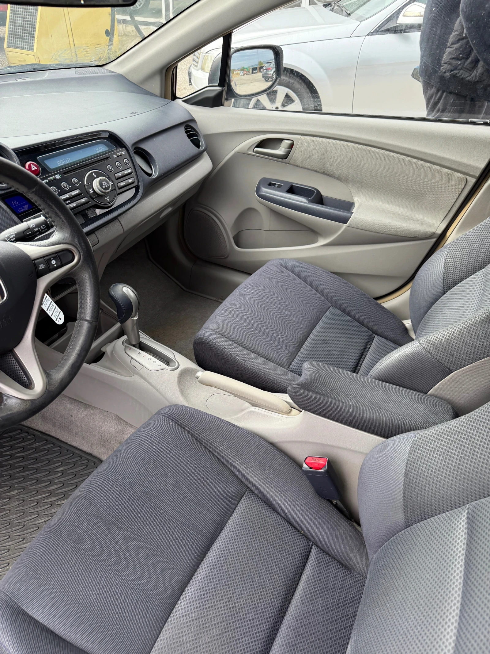Honda Insight 1.3I HYBRID - изображение 8