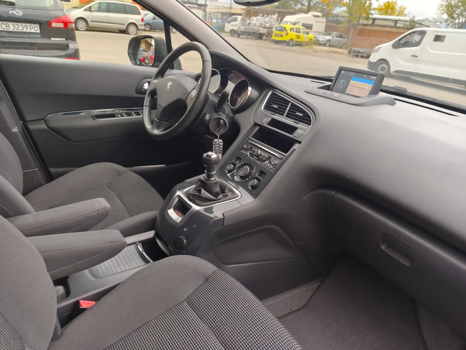 Peugeot 5008 1.6d - изображение 9