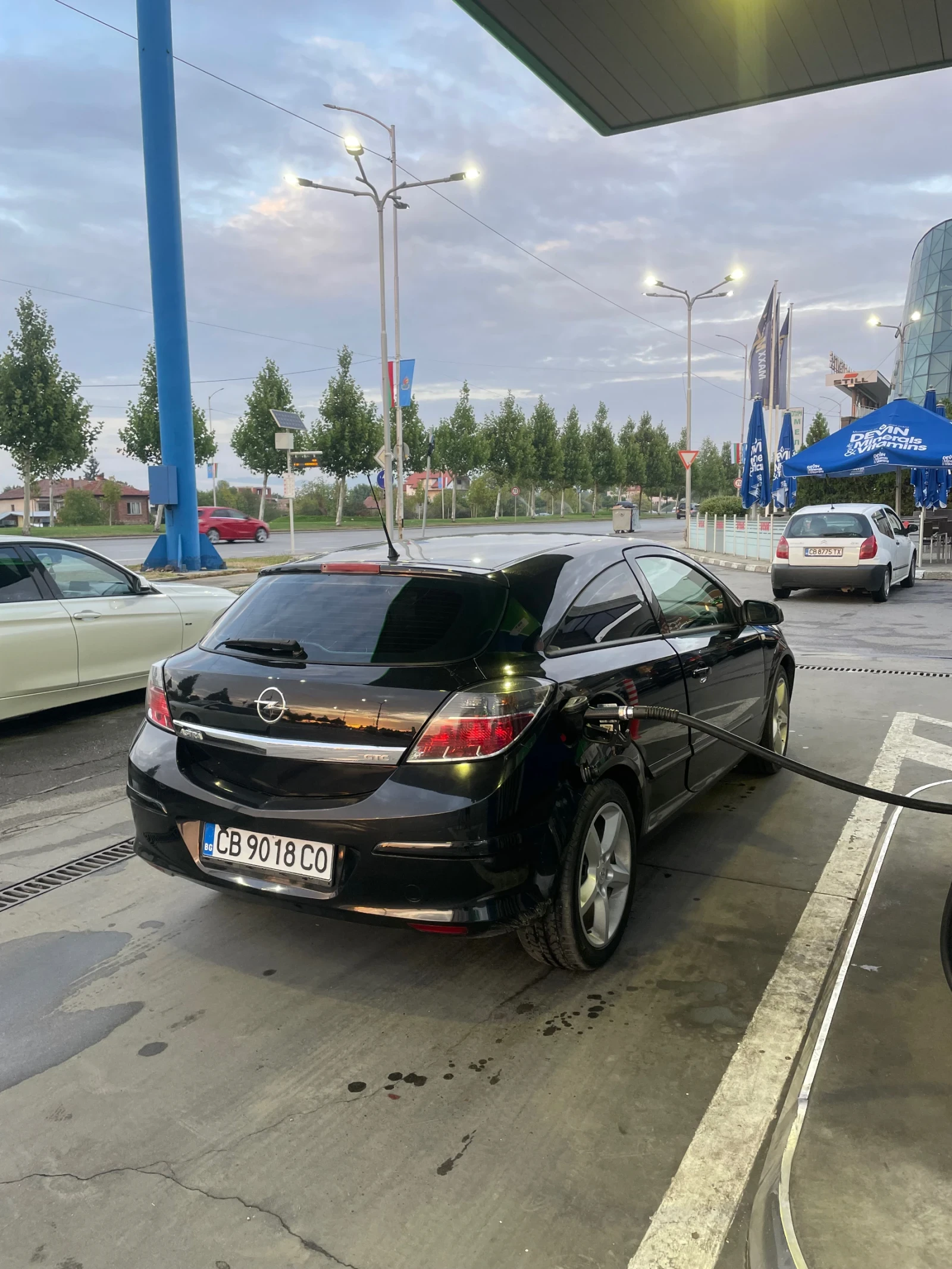 Opel Astra Opel Astra H 1.9 120hp  - изображение 3