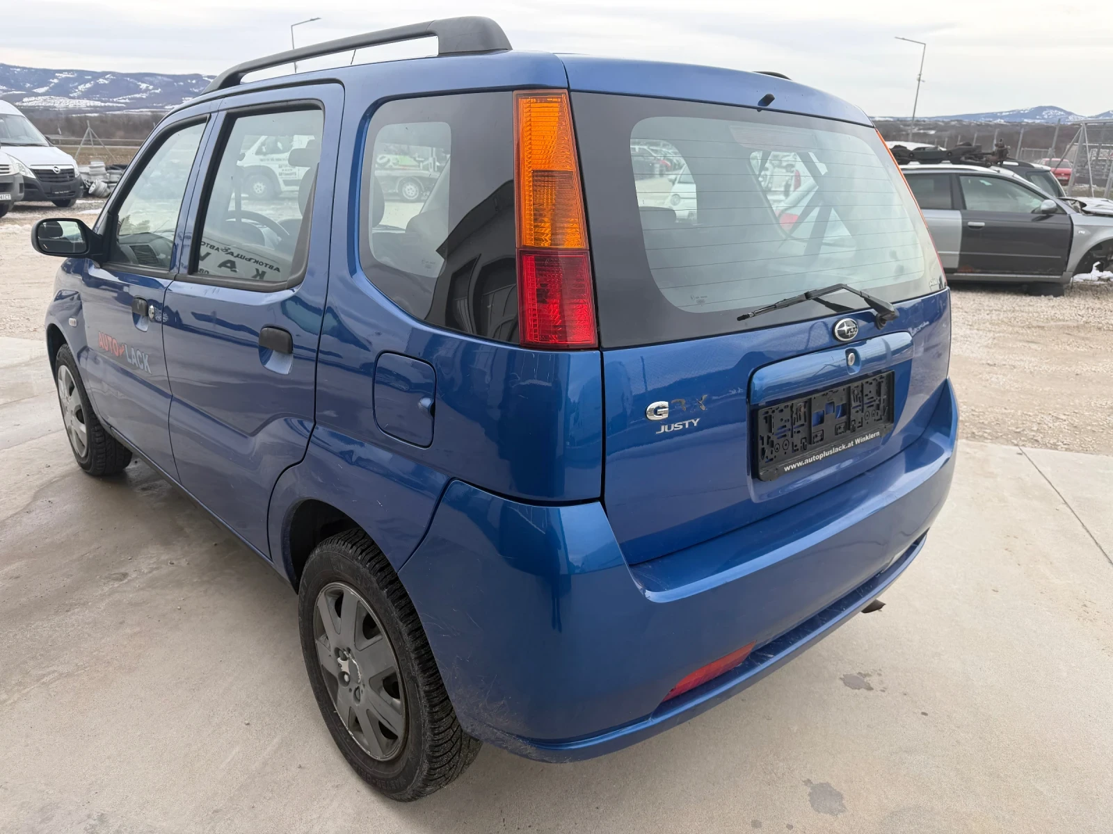 Subaru Justy 1.3/90кс 4х4 Климатик 156000км Сервизни документи  - изображение 5