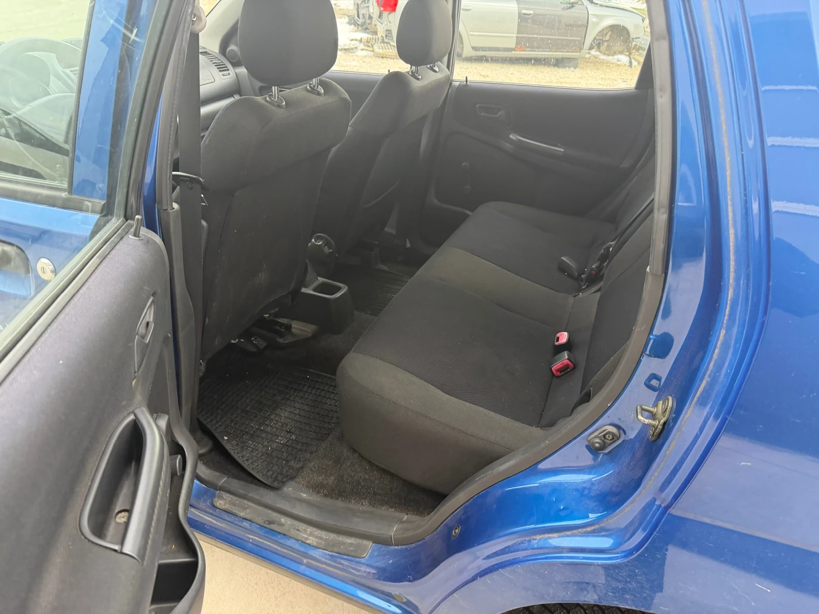Subaru Justy 1.3/90кс 4х4 Климатик 156000км Сервизни документи  - изображение 10