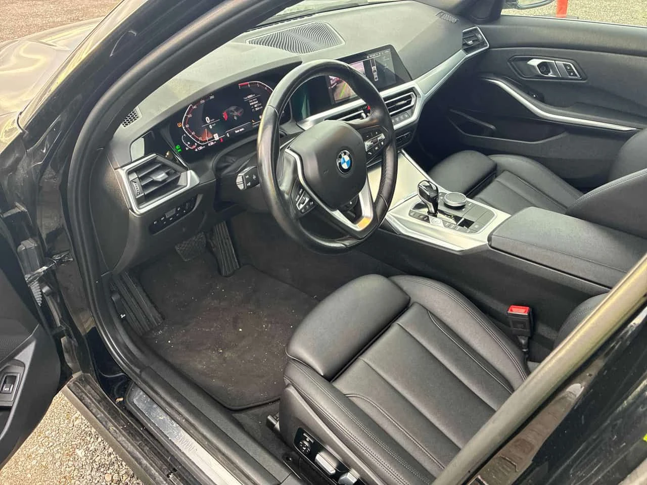BMW 330 i xDrive/CARFAX/ШИБИДАХ/ПОДГРЕВИ/KEYLESS - изображение 7