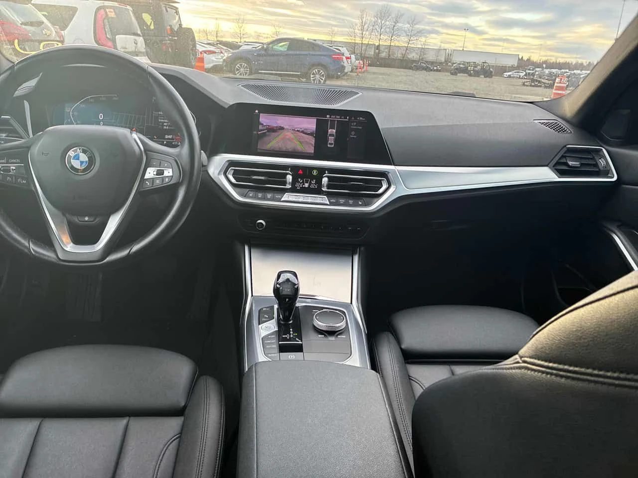 BMW 330 i xDrive/CARFAX/ШИБИДАХ/ПОДГРЕВИ/KEYLESS - изображение 9