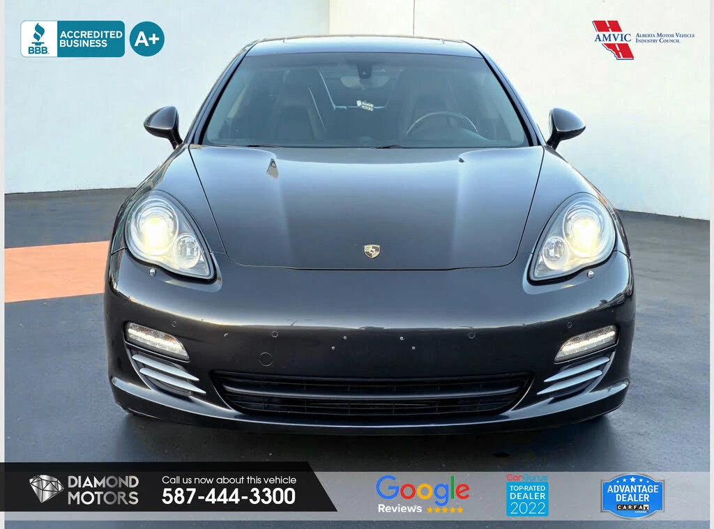 Porsche Panamera 4S* AWD* BOSE* АвтоКредит (ЦЕНА ДО БГ) - изображение 3