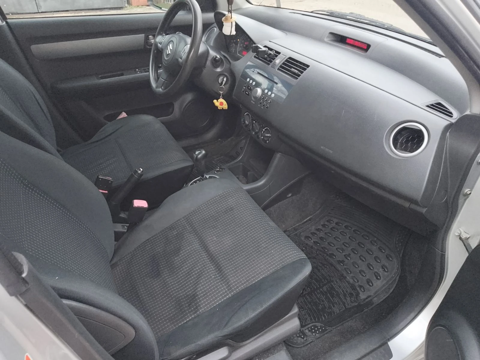 Suzuki Swift RS413 (Magyar), снимка 12 - Автомобили и джипове - 54073845