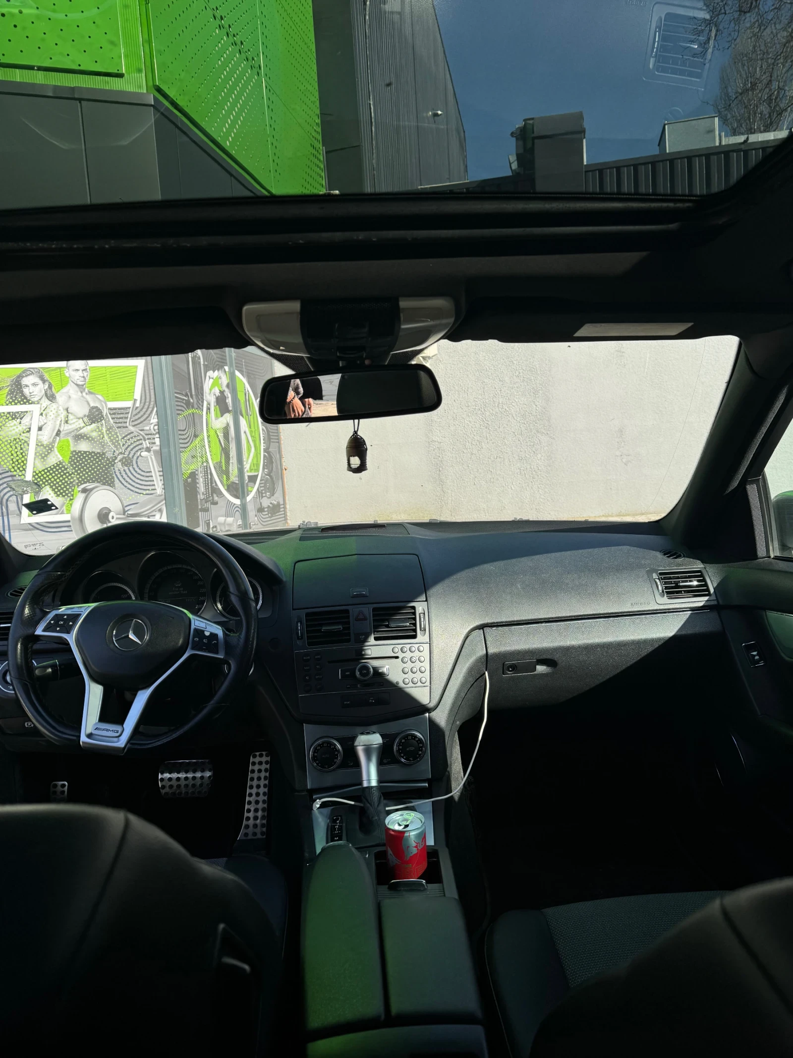 Mercedes-Benz C 220 * AMG* PANORAMA* СМЕНЕНИ ВЕРИГИ* , снимка 6 - Автомобили и джипове - 54078283