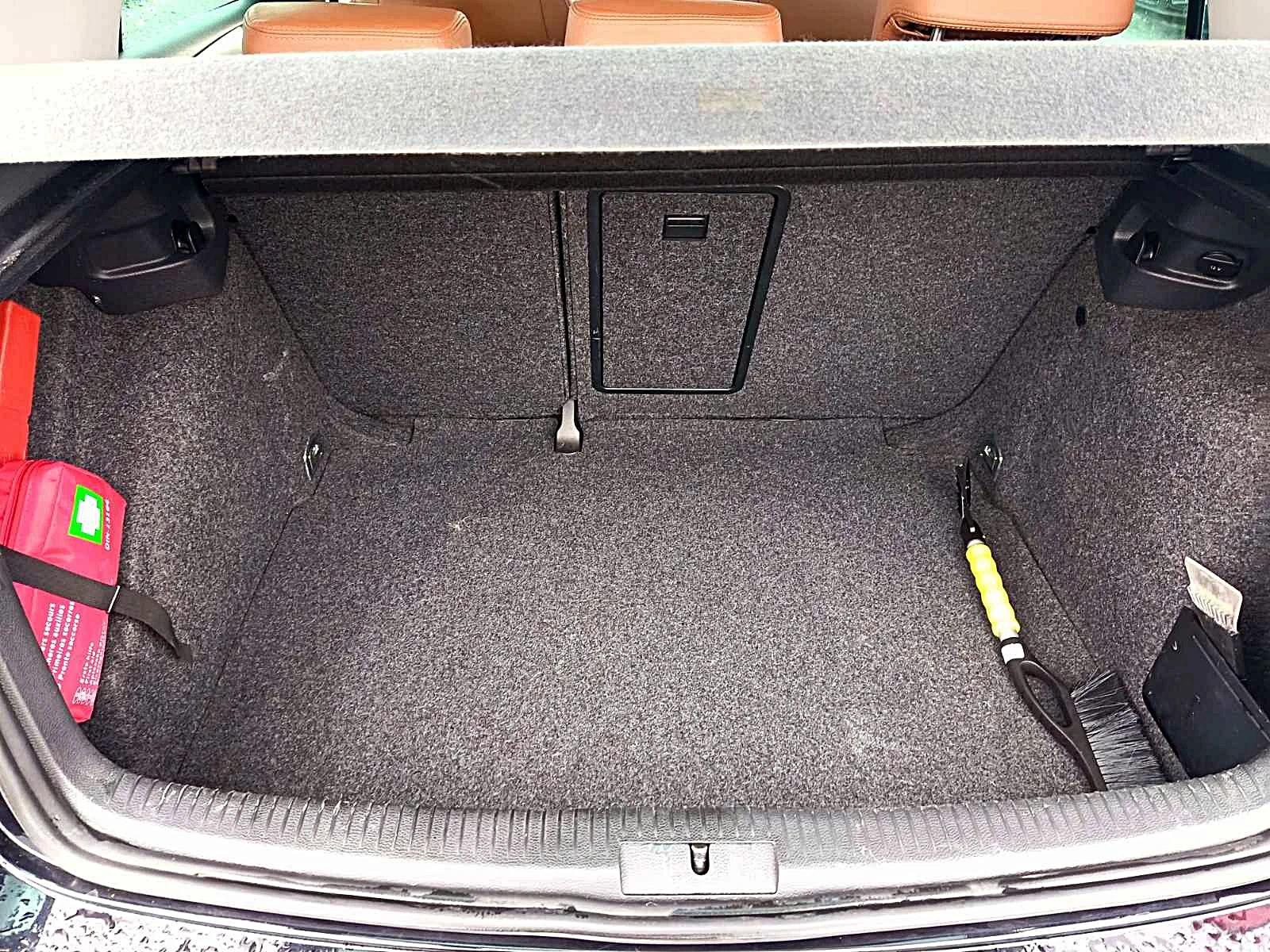 VW Golf 2.0 TDI HIGH-LINE, снимка 15 - Автомобили и джипове - 54089003