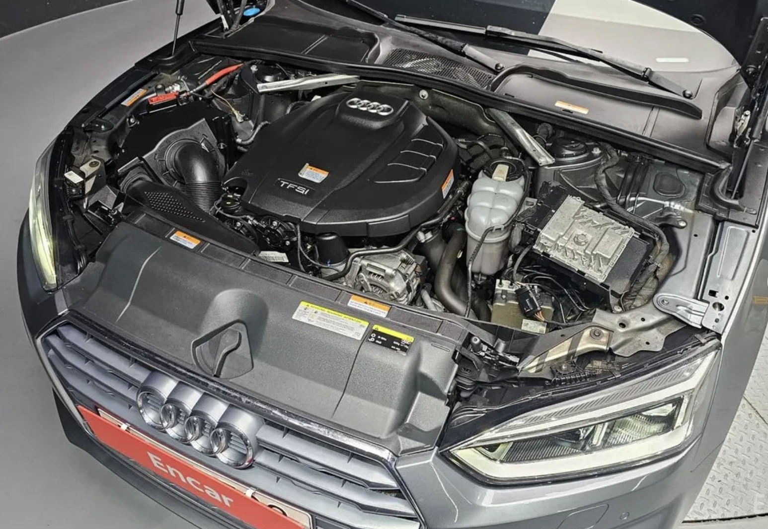 Audi A5 45 TFSI Quatro* PANO* КОЖА* ПОДГРЕВ* НАВИ* HUD , снимка 6 - Автомобили и джипове - 54209682