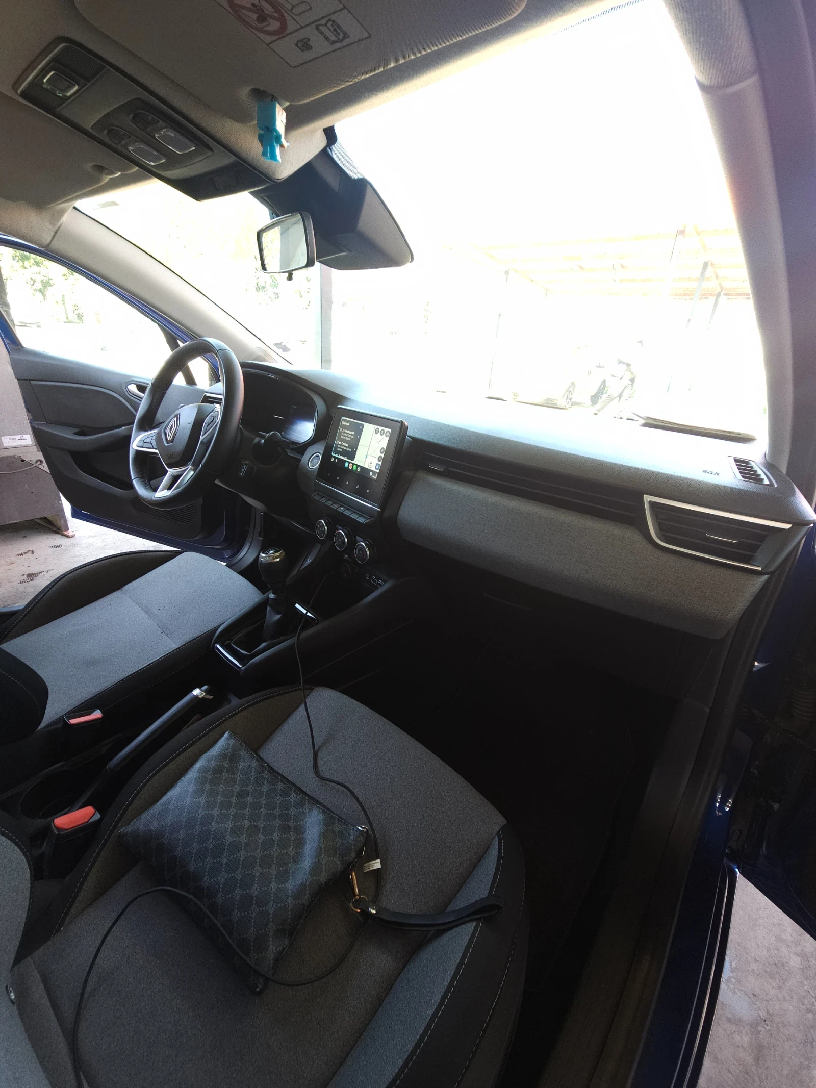 Renault Clio Бензин-газ ( фабрична газова уредба ), снимка 8 - Автомобили и джипове - 54274953
