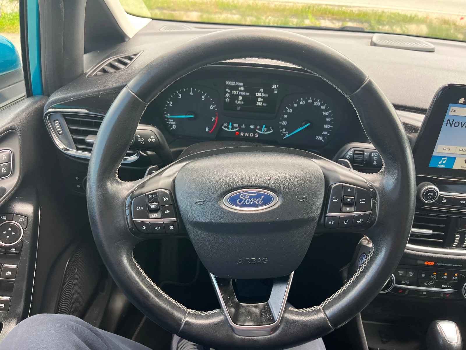 Ford Fiesta 1.0 Turbo TITANIUM , снимка 16 - Автомобили и джипове - 54568178