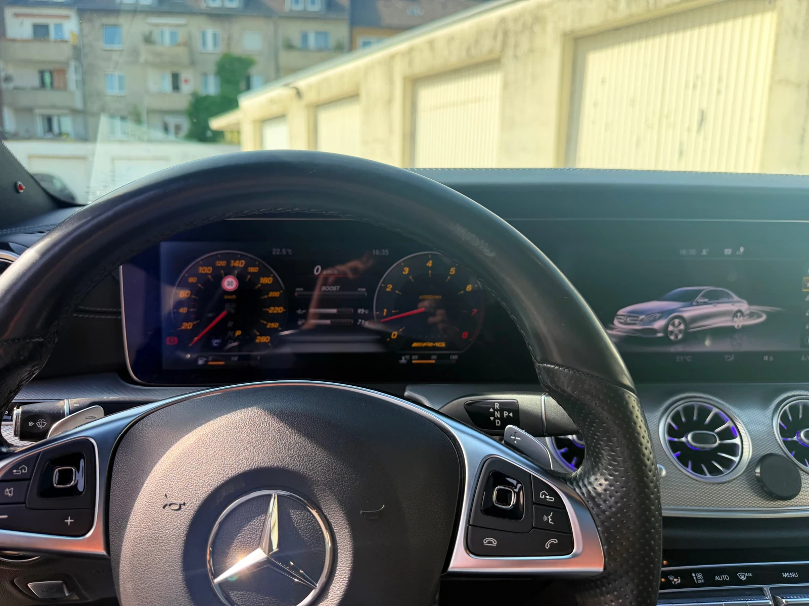 Mercedes-Benz E 43 AMG, снимка 15 - Автомобили и джипове - 54654413