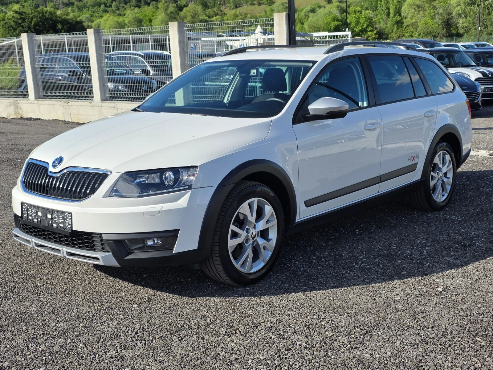 Skoda Octavia Scout DSG 4x4 Navi