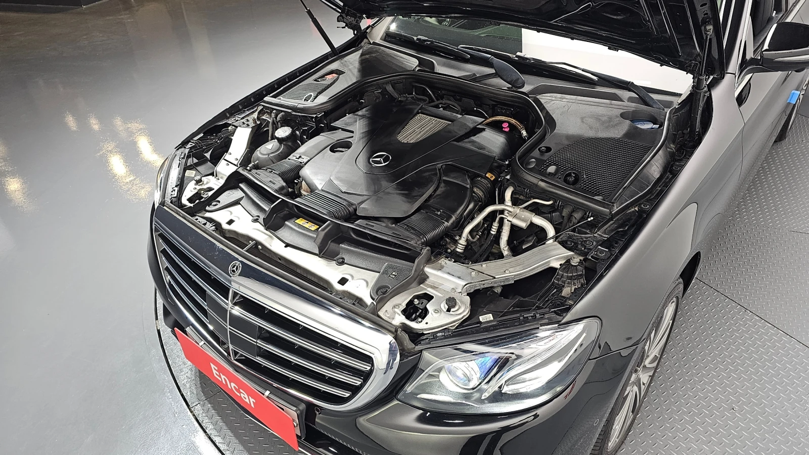 Mercedes-Benz E 400 3.0 4MATIC, Distronic, HeadUP, 360-к., Обдухване., снимка 5 - Автомобили и джипове - 54870814