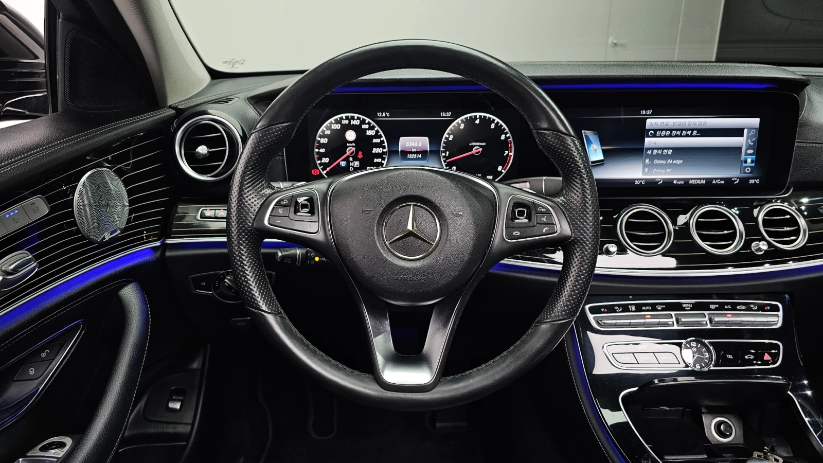 Mercedes-Benz E 400 3.0 4MATIC, Distronic, HeadUP, 360-к., Обдухване., снимка 12 - Автомобили и джипове - 54870814