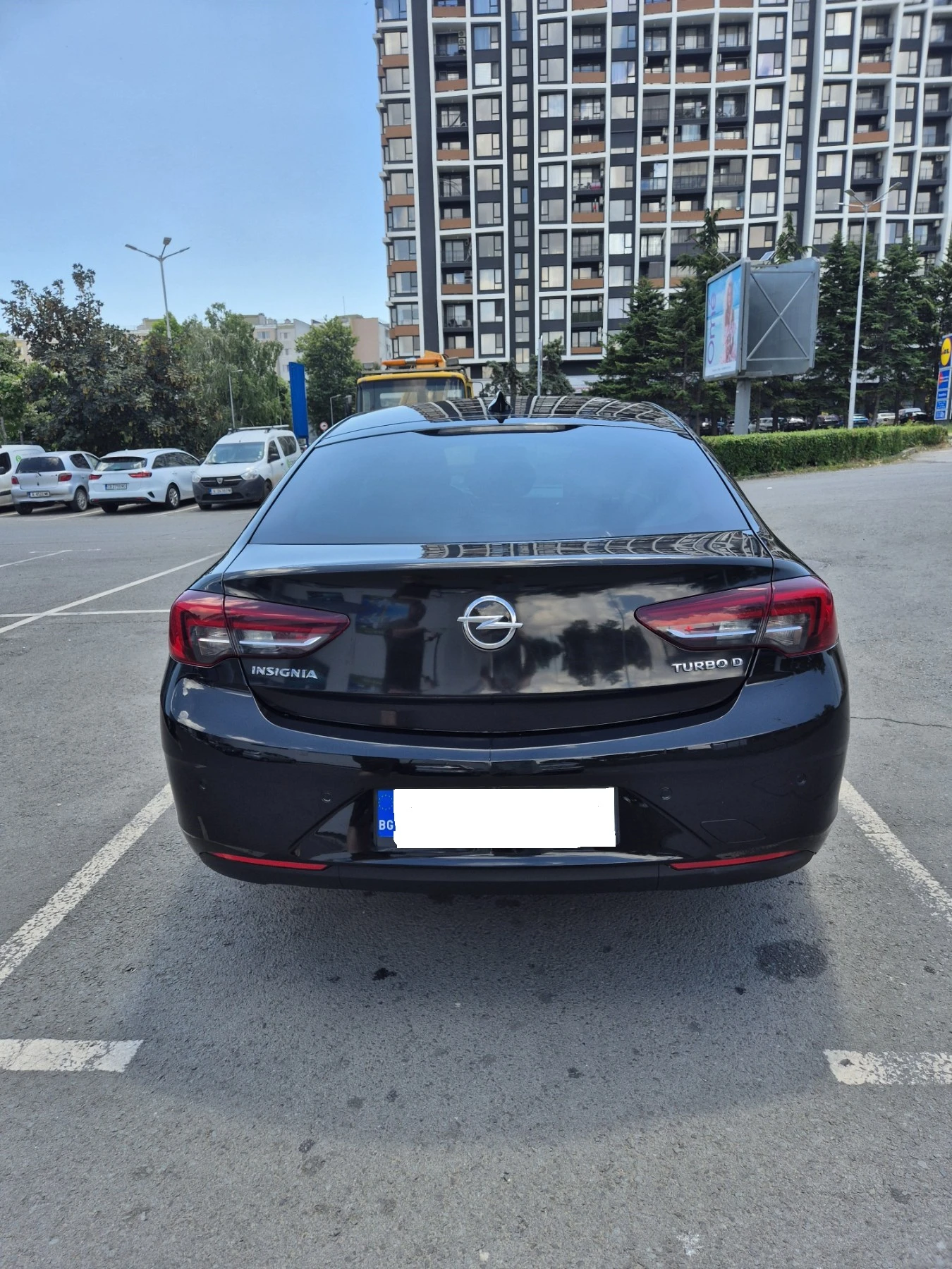 Opel Insignia Grand Sport, 1.6 cdti, 136 к.с., снимка 2 - Автомобили и джипове - 55071773