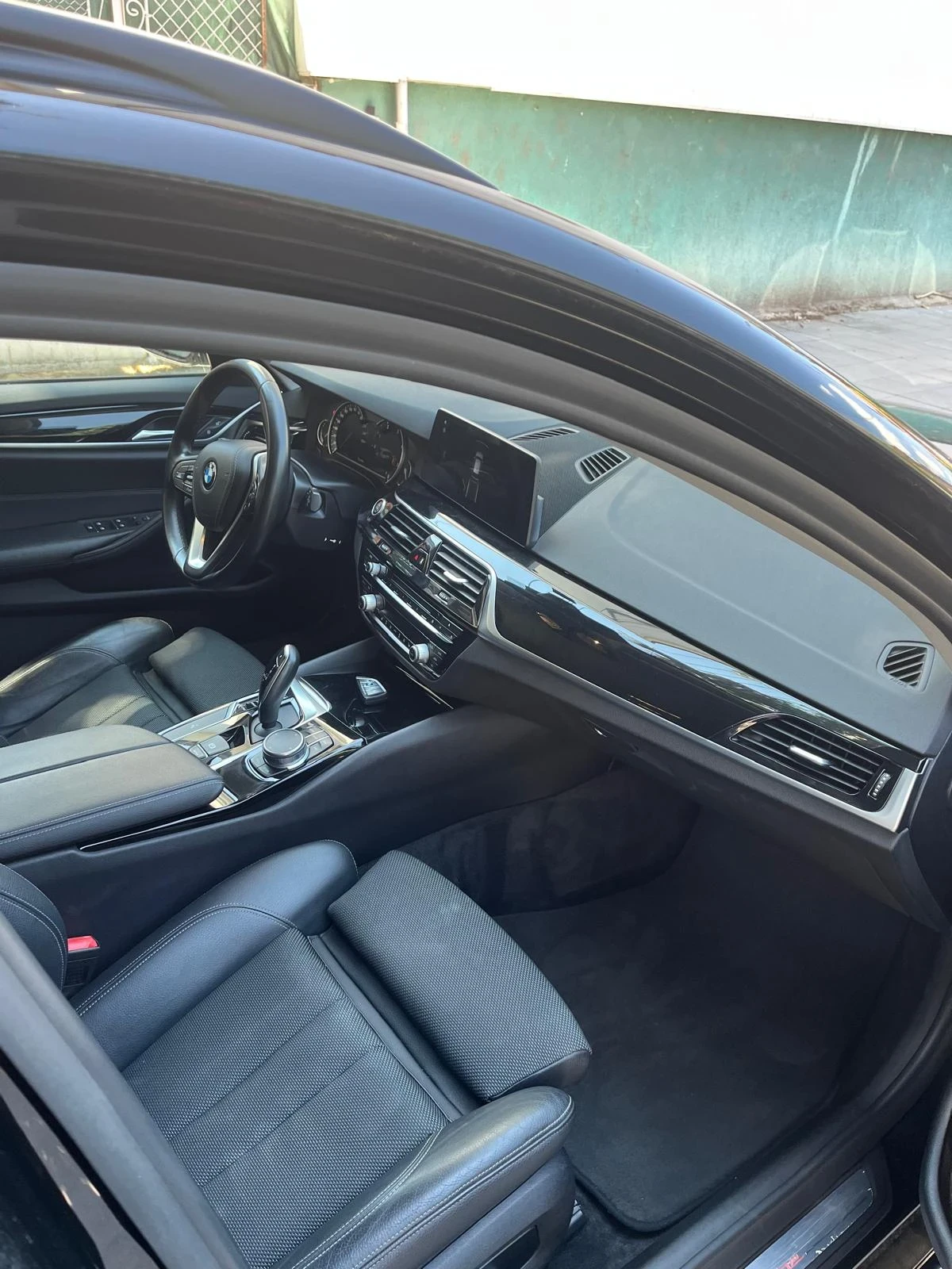 BMW 520 G31 Xdrive, снимка 6 - Автомобили и джипове - 55242609