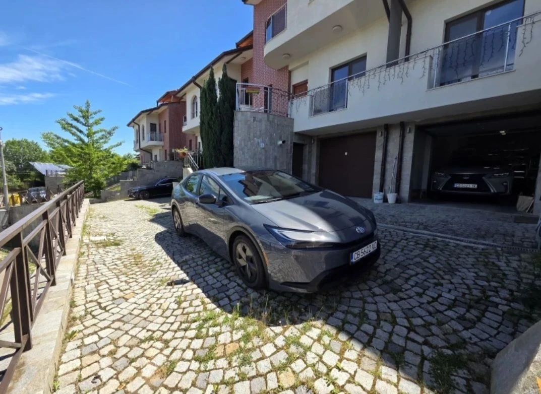 Toyota Prius 2000 hibrid, снимка 2 - Автомобили и джипове - 55592671