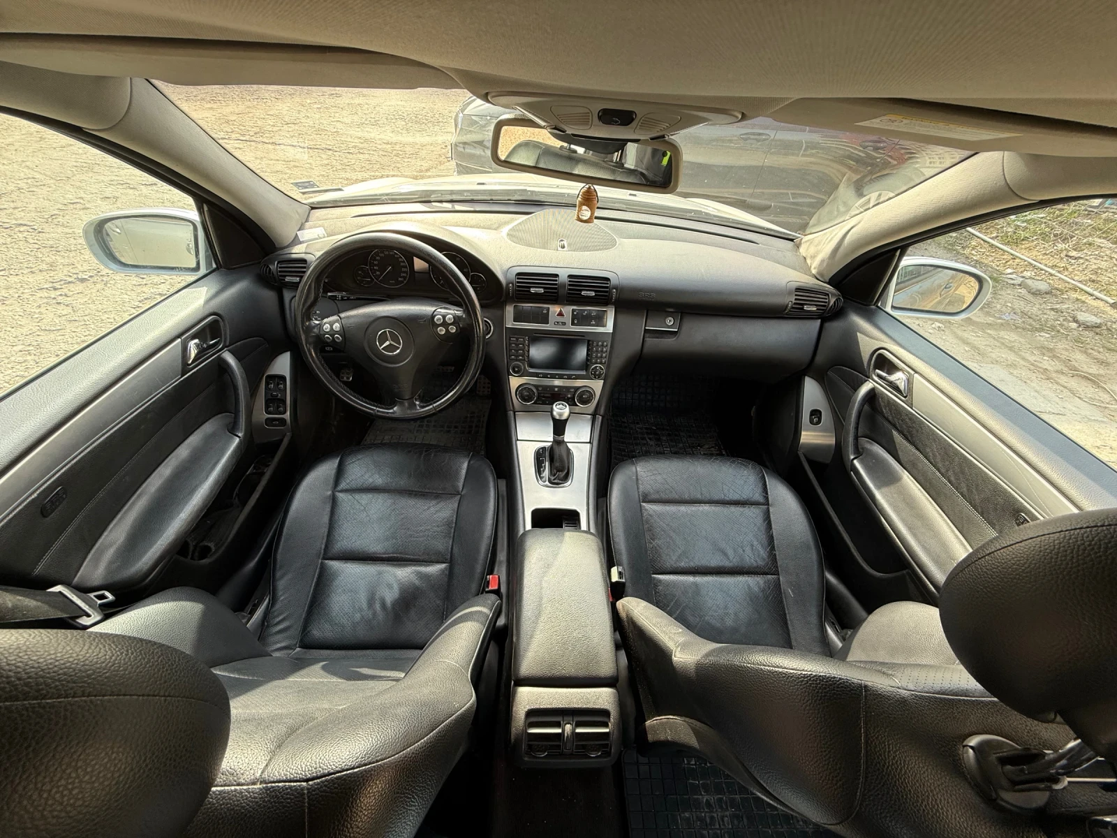 Mercedes-Benz C 220, снимка 10 - Автомобили и джипове - 55617031