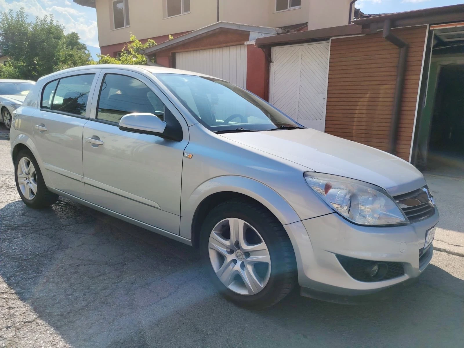 Opel Astra 1.6 литра, снимка 2 - Автомобили и джипове - 55622175