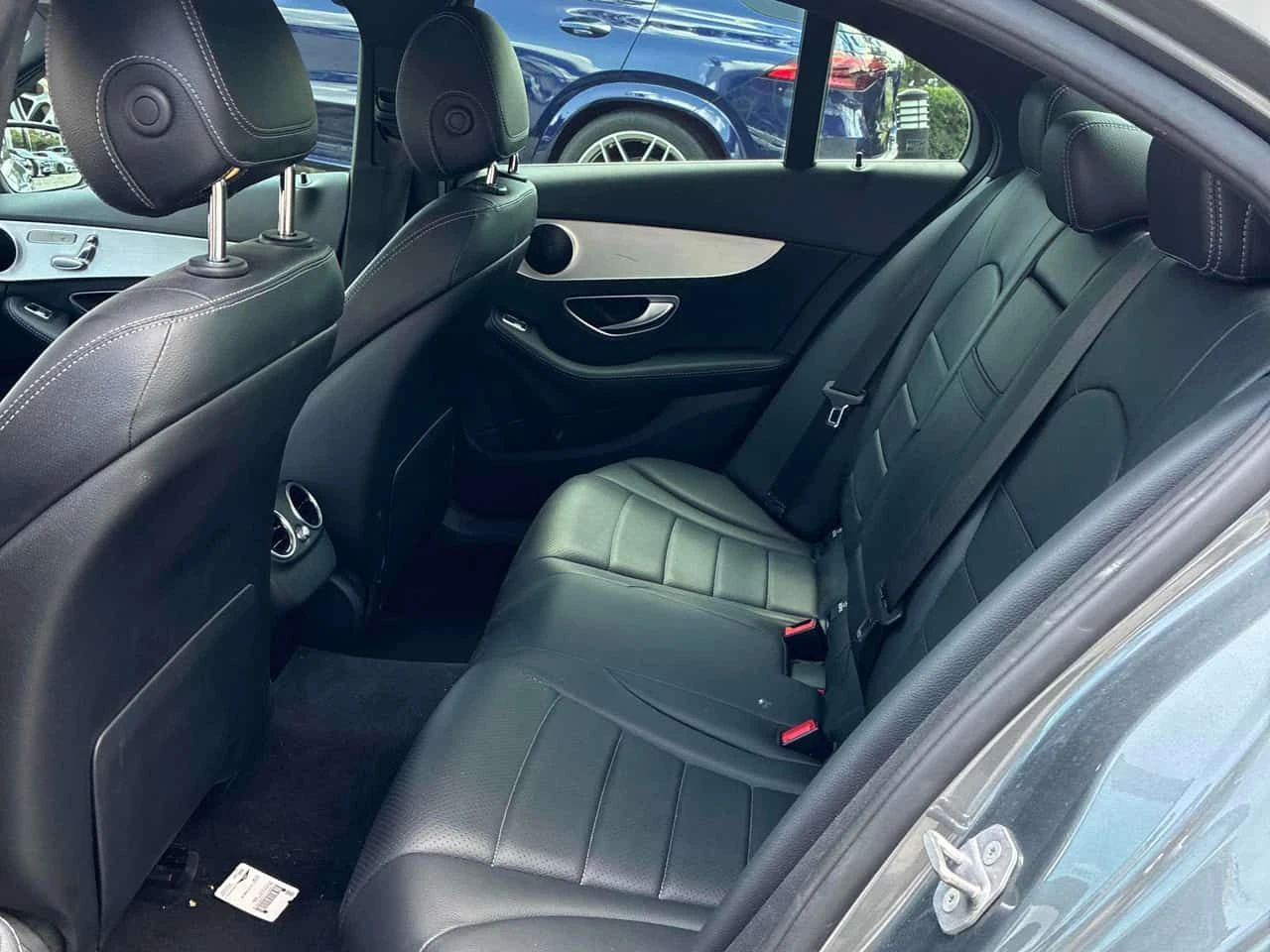 Mercedes-Benz C 300 * CARFAX * ОТ ПРЕДСТАВИТЕЛСТВО НА МЕРЦЕДЕС, снимка 11 - Автомобили и джипове - 55678941