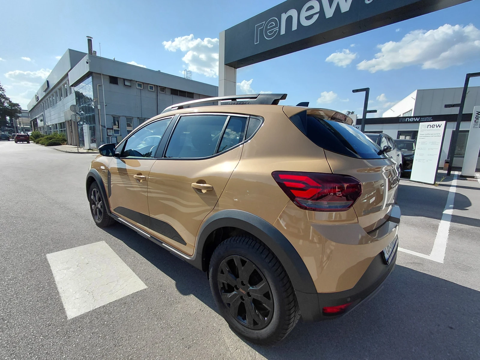 Dacia Sandero Stepway/Expression / 100к.с/Бензин/Газ, снимка 5 - Автомобили и джипове - 55816015