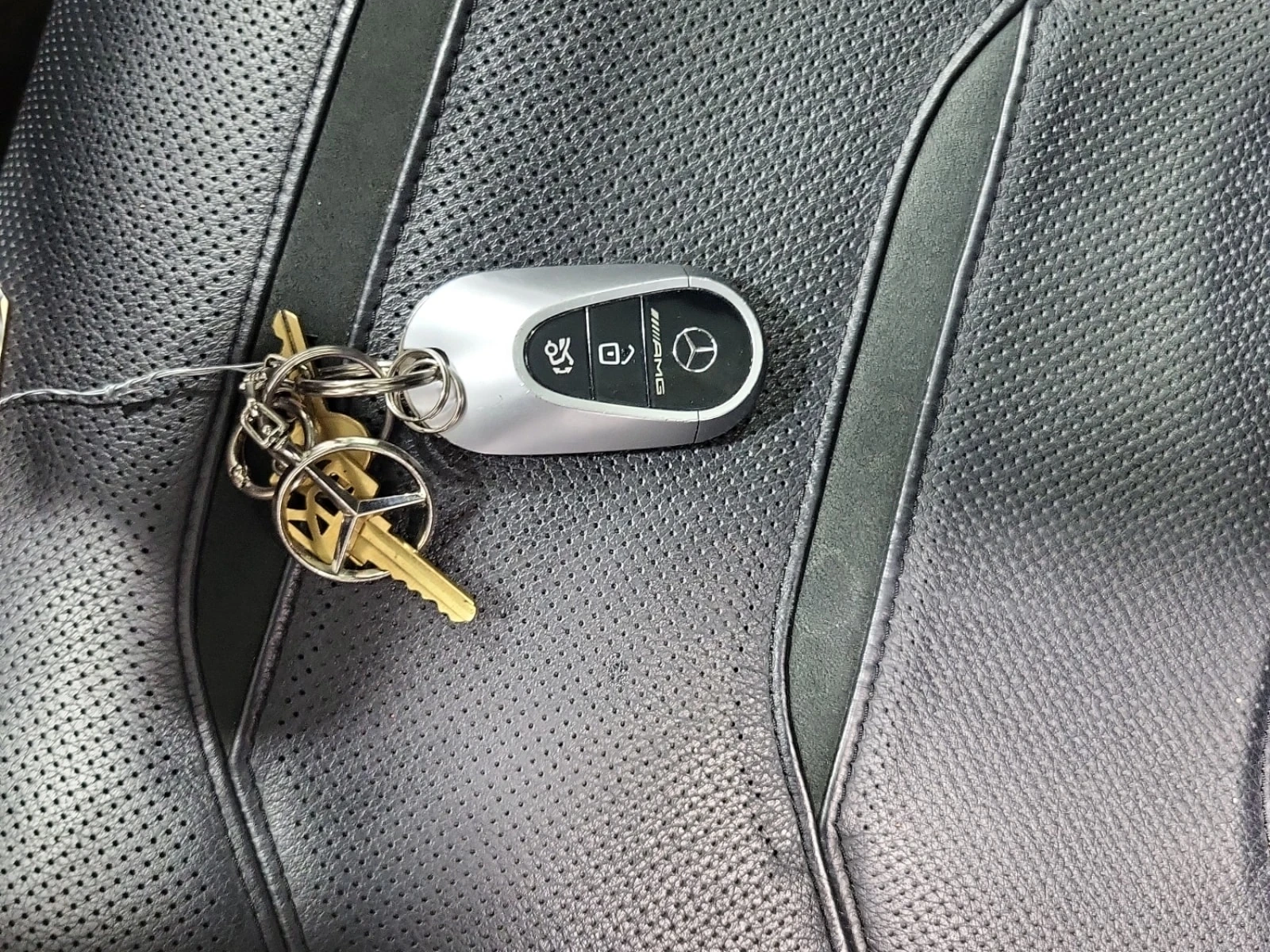 Mercedes-Benz C 43 AMG  DISTRONIC / 360 / MEMORY / BURMESTER , снимка 7 - Автомобили и джипове - 55923509
