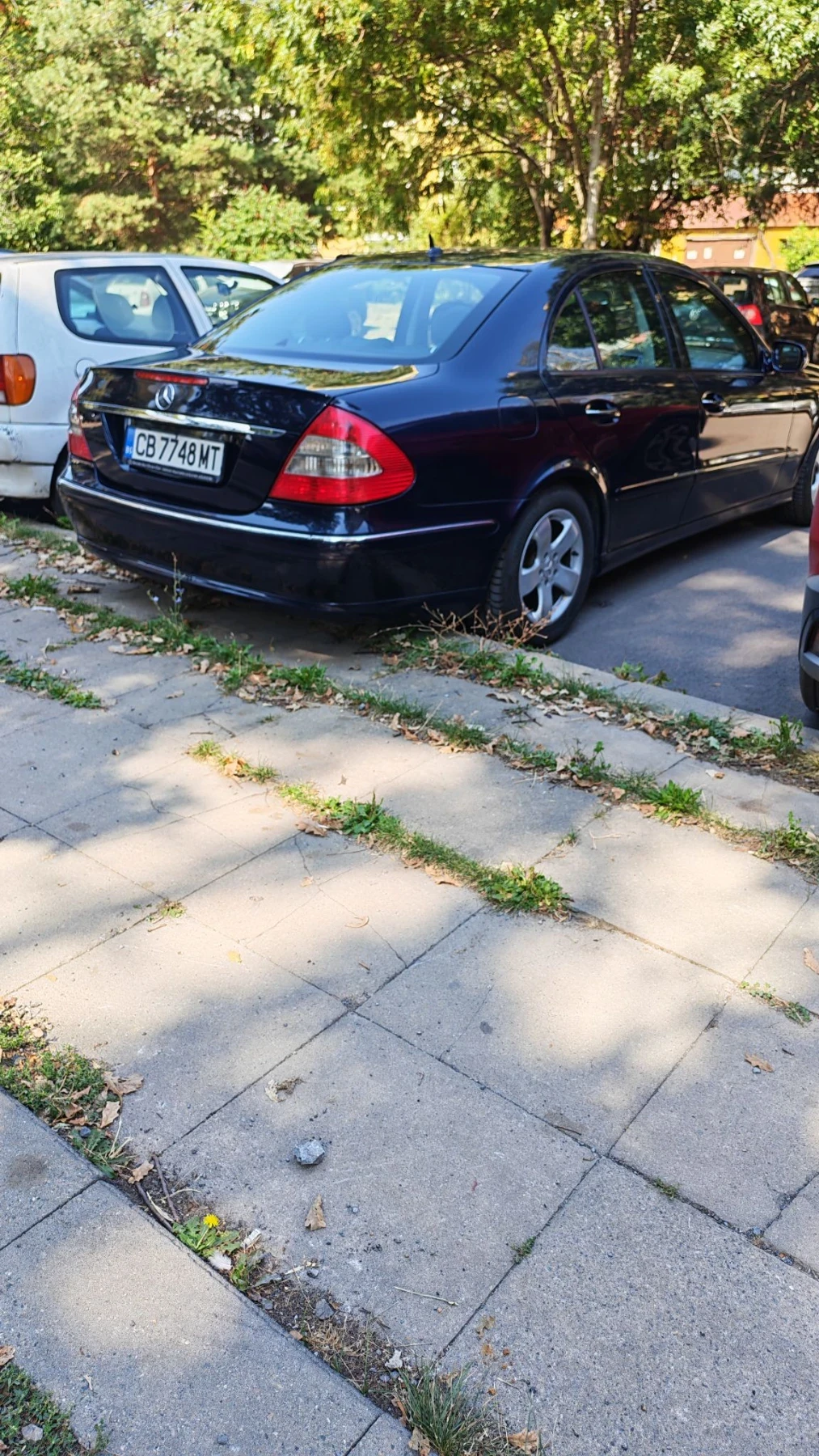 Mercedes-Benz E 220 2.2 СDI, снимка 2 - Автомобили и джипове - 56019897