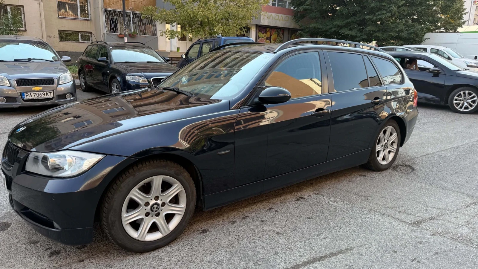 BMW 318 E91, снимка 6 - Автомобили и джипове - 56103644