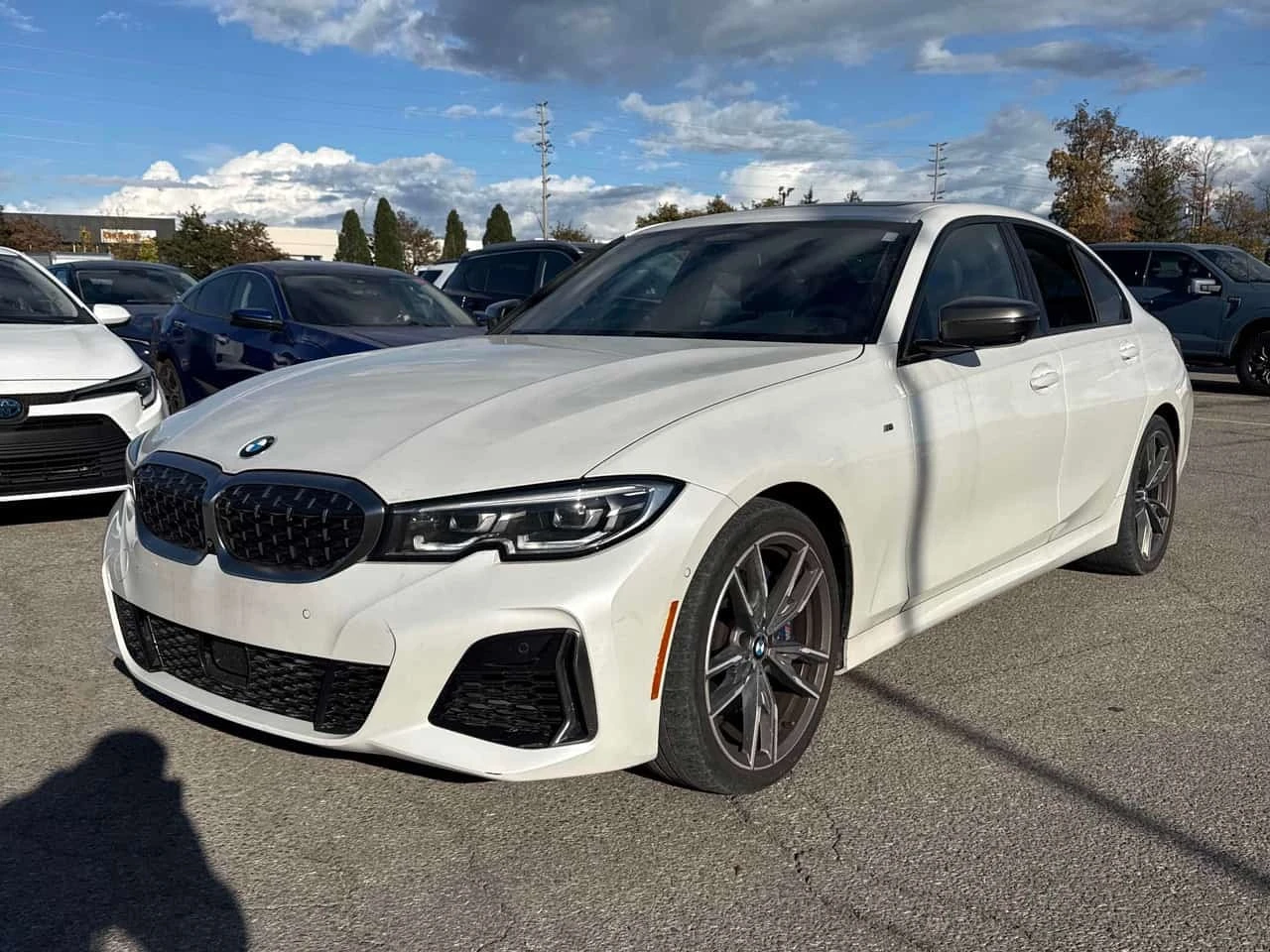 BMW 340 / ДИСТРОНИК / НОЩНО ВИЖДАНЕ / 360 / ХЕД-ЪП