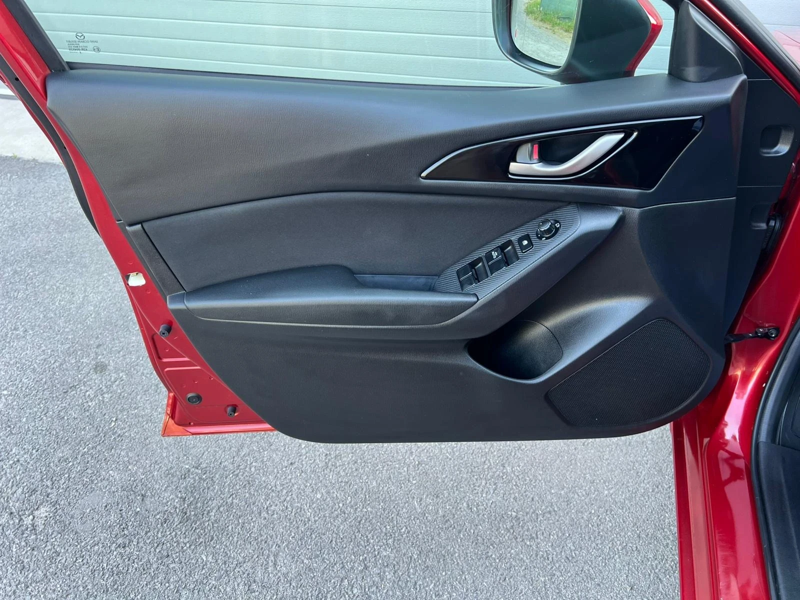 Mazda 3 1.5D AUTOMATIK NAVI START STOP EVRO 6B 87 000KM!!! | Mobile.bg � ����������� 12