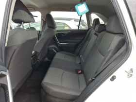 Toyota Rav4 * HYBRID LE * АВТОКРЕДИТ * ОТ ПРЕДСТАВИТЕЛСТВО, снимка 11