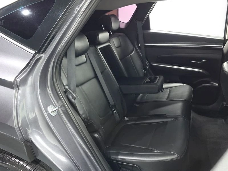 Hyundai Tucson 2.0 d4hd Automatic, снимка 11 - Автомобили и джипове - 55843603