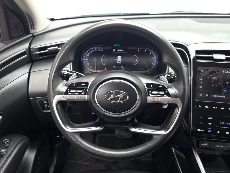 Hyundai Tucson 2.0 d4hd Automatic, снимка 13 - Автомобили и джипове - 55843603