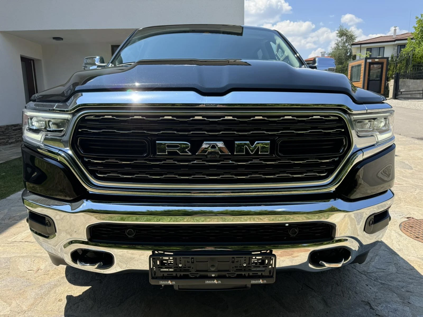 Dodge RAM 1500 5.7L V8 eTorque Limited Crew Cab 2 ГОДИНИ ГАРАНЦИЯ - изображение 2