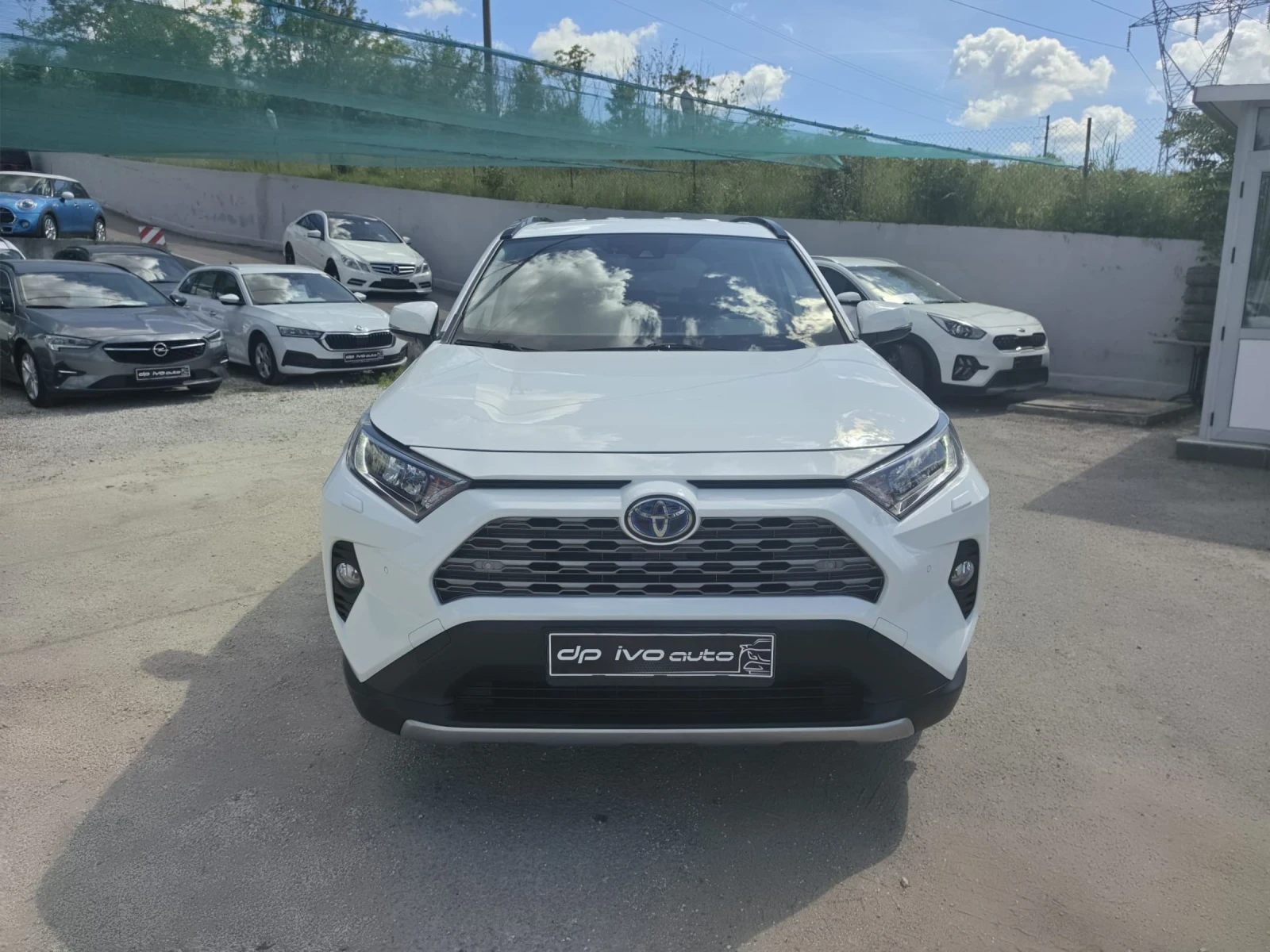 Toyota Rav4 HYBRID* 4x4* ЕВРОПЕЙСКИ* Сервизна книжка, снимка 7 - Автомобили и джипове - 54715084